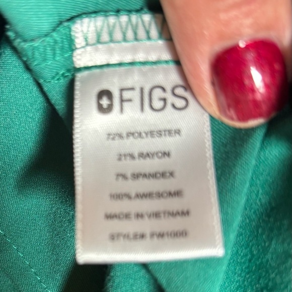 FIGS Technical Collection Women’s V-Neck Scrub Top Teal Green Size Large - Picture 5 of 7
